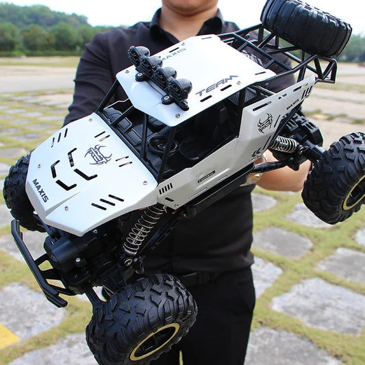 MudHawk 4WD Remote Climber